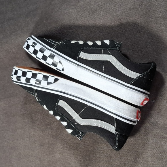 Vans Sk8-Low Black with Reflective Stripe Suede Canvas Sneakers VG- US J3.5 W5 - Picture 13 of 16